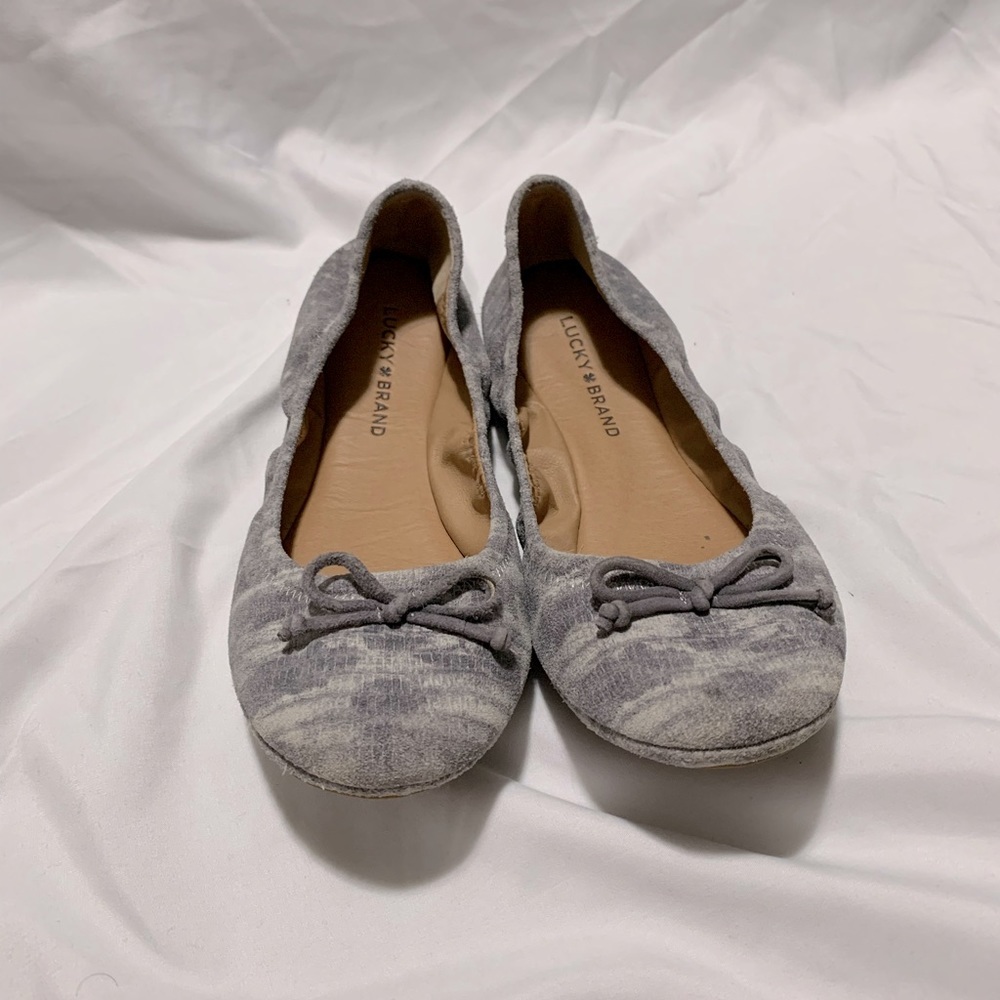 Lucky Brand grey  flats